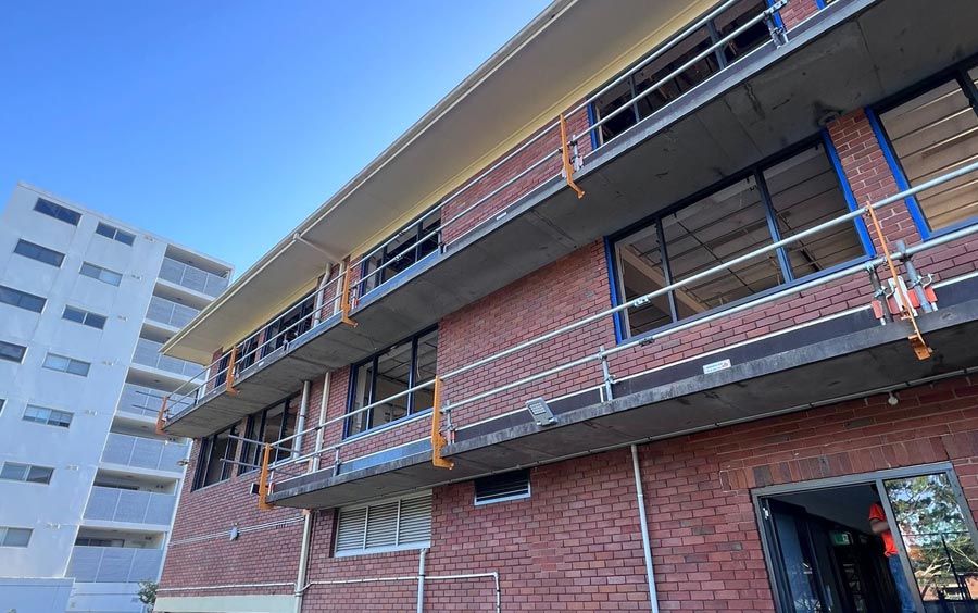 Hire Edge Protection Sydney - Slab Clamp