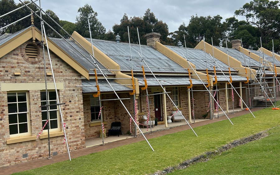 Rent Edge Protection Commercial Sydney - Pole-Up